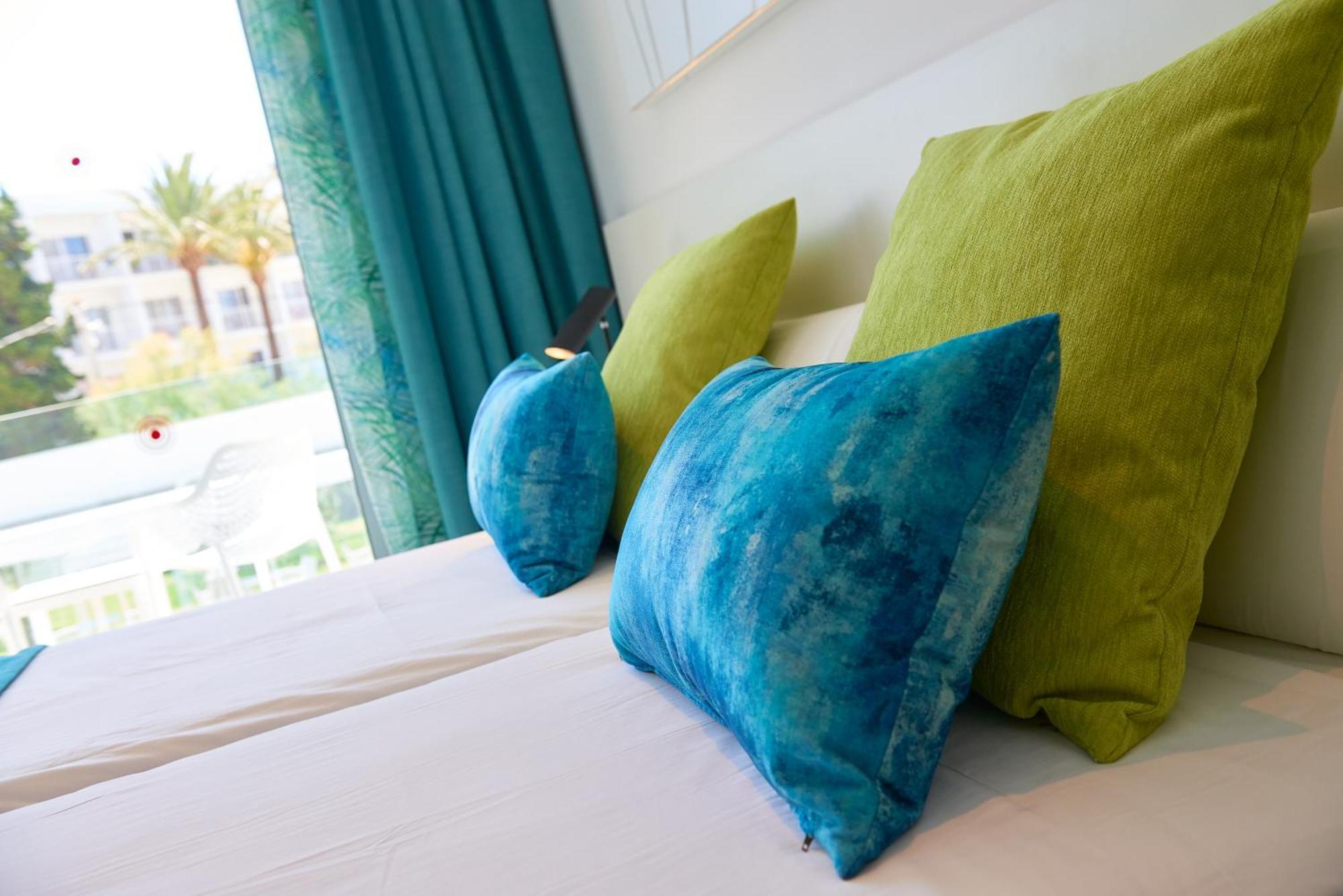 Hotel More