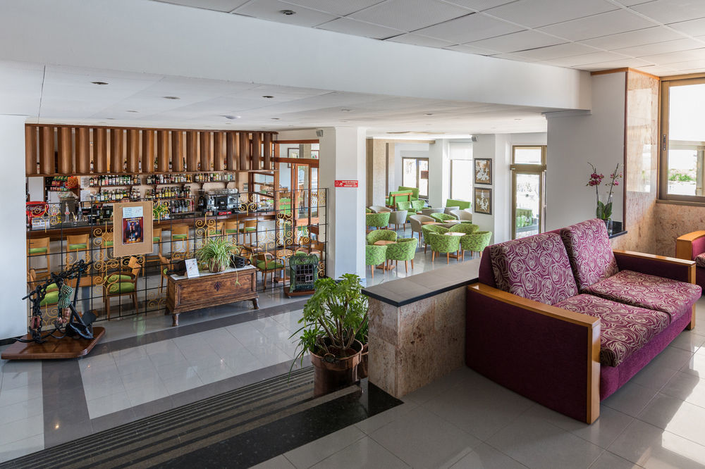 Hotel More